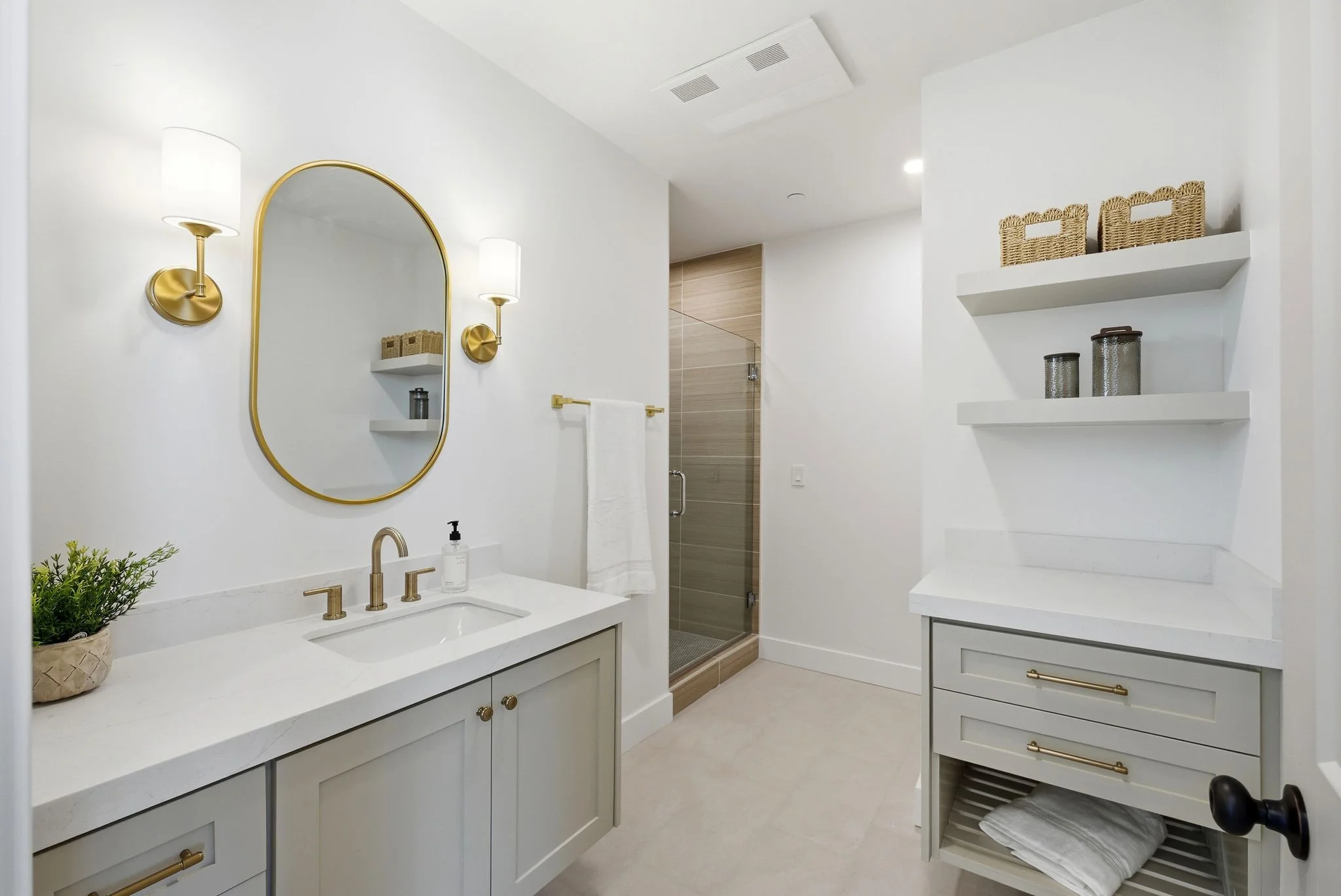 Guest bathroom